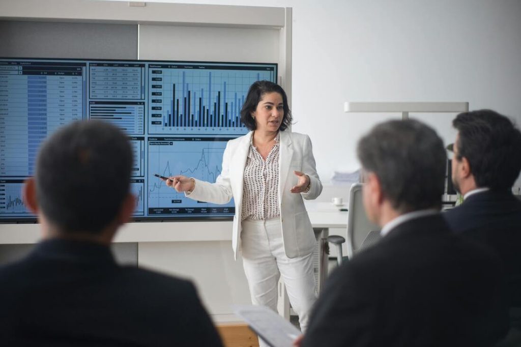 tax lease mecenazgo tecnologico